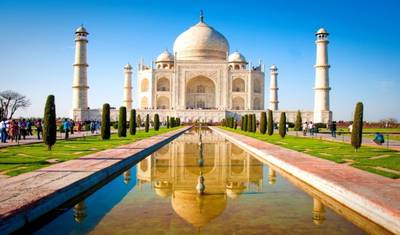 Indian Heritage, World Wonder & Backwaters of Kerala W/ Sights, Meals and Transfers — 4