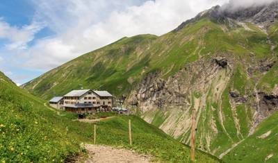 Prowadzona przeprawa alpejska szlakiem E5 - Klasyczna wycieczka od schroniska do schroniska z Oberstdorfu do Merano — 2