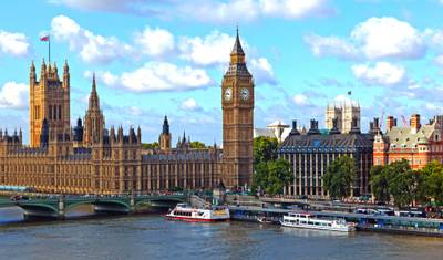 Londres e Paris (De Londres a Paris) (2025) — 4