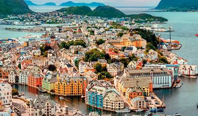Panoramic roads of Fjord Norway — 2