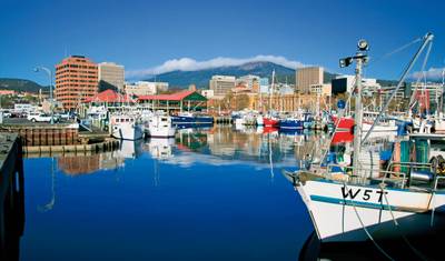 Natural paradises and cosmopolitan cities — 3