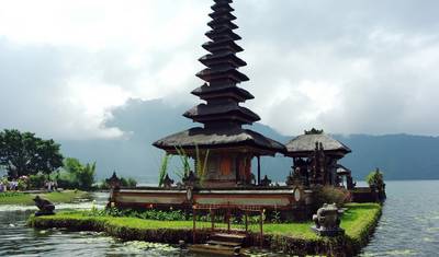 5 Dias em Bali, incluindo Tour Instagram de Bali: Templo Lempuyang, Cachoeira Goa Raja e Mais — 4