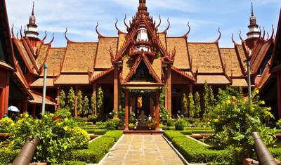 13 Days  Ultimate Cambodia and Vietnam (private guide & driver） — 3