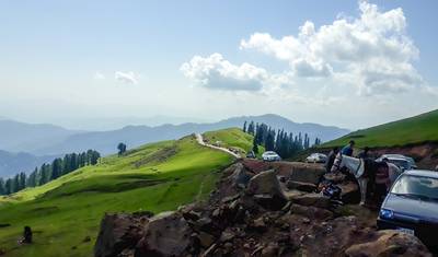 Kashmir Valley Tour — 4