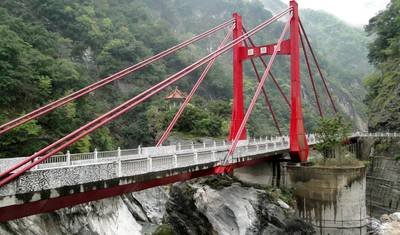 10日間：伝統と現代が息づく台湾島 — 3