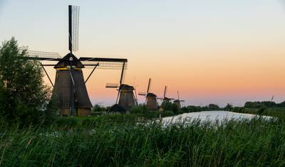 Podróż przez Niderlandy, Belgię i Francję: Kanały, Szampan i Kultura (z Amsterdamu do Paryża) (2026) — 4
