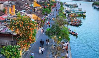 Wycieczka po mieście Hoi An - Rejs łodzią - Wypuszczanie lampionów kwiatowych (Opcjonalnie: jedzenie uliczne) | Hoi An, Wietnam — 4