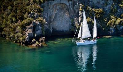New Zealand: Auckland, Waitomo and Rotorua in 5 days — 2
