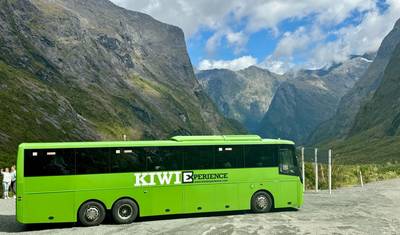 South Island - Hop-On Hop-Off bus pass — 4