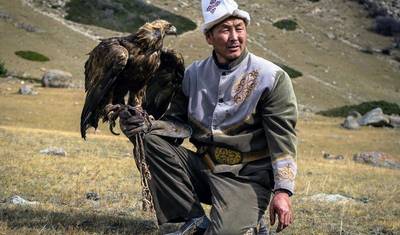 Excursão de Aventura Mista Quirguistão 8 Dias 7 Noites, Cholpon Ata, Altyn Arashan, Jeti Oguz, Barskoon, Kochkor, Moldo Ashu Pass, Son Kul, Kalmak Ashu Pass, Bishkek — 2