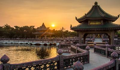 Authentic China and Avatar Dreams — 4