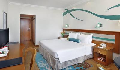 5 Day at Coral Beach Resort Sharjah — 5