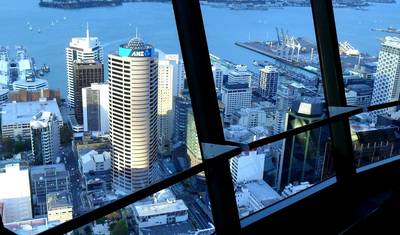 Essential New Zealand & Australia with Flights — 2