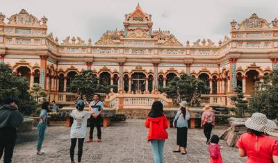 6 Days Vietnam Tour ( HANOI – HALONG BAY – DANANG ) — 3