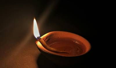 "Diwali Wonders: A Festive Journey Through India" — 2