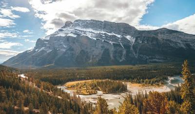 Castles and Festive Winter Wonderland Victoria → Calgary (2026) — 4