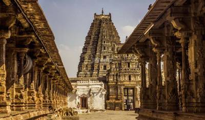 Tour Privado de 12 Dias pelos Templos e Património do Sul da Índia a partir de Bangalore: Hampi, Mysore, Safari de Vida Selvagem e Praia de Goa — 5