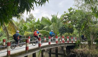 EBike tour: Mekong Delta in Vietnam 5 Days — 2
