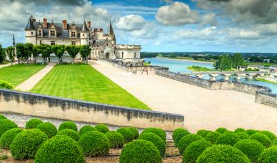 France Magnifique  (Versailles to Paris) (2026) — 5