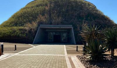 人類のゆりかご（Cradle of HumanKind）—マロペン＆スタークフォンテイン洞窟 — 2