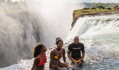 تجربة Devil's Pool المثيرة وجولة طبيعية في جزيرة Livingstone في زامبيا — 4