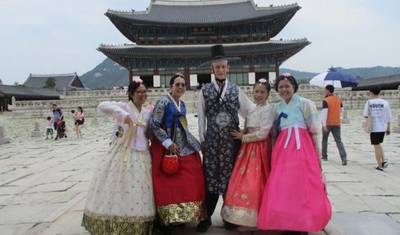 9 Days Korea Family Escape: Seoul Culture & Jeju Nature (private guide and driver）Family Tour - Customizable — 2