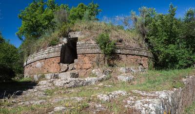Lakes & Castles Near Rome: A Romantic Escape — 5