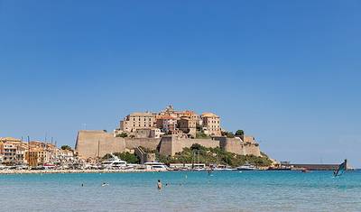 Corsica Unchained: Where Cliffs Meet the Tide — 3