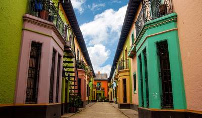 Essential Colombia — 4