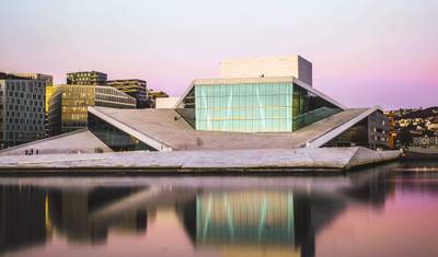ノルウェーのフィヨルド絶景、魅力と伝統 8日間 — 3