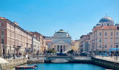Along the Beach of the Adriatic Sea, From Italy to Slovenia and Croatia 8 Days — 2