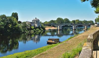 Loire Castles - Guided e-Bike Tour (8 Days — 5