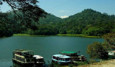 Kerala Green Paradise Escape – Nature & Backwaters — 2