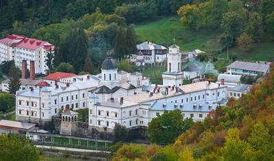 Complete Romania — 3