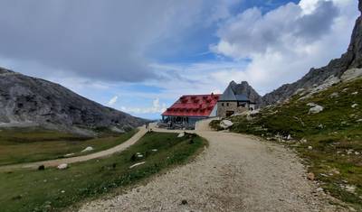 Tour of the Dolomites most beautiful mountain huts — 4