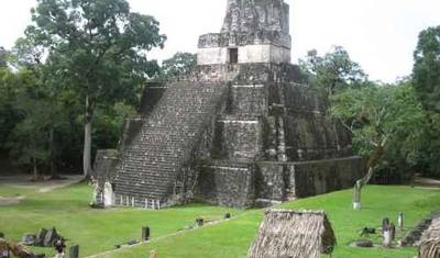 Z Flores: Wycieczka z przewodnikiem do ruin Tikal — 2