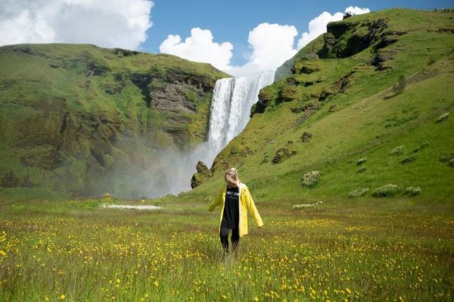 Iceland Tour Deals - Up to 25% Off - Early Bird and Last Minute ...