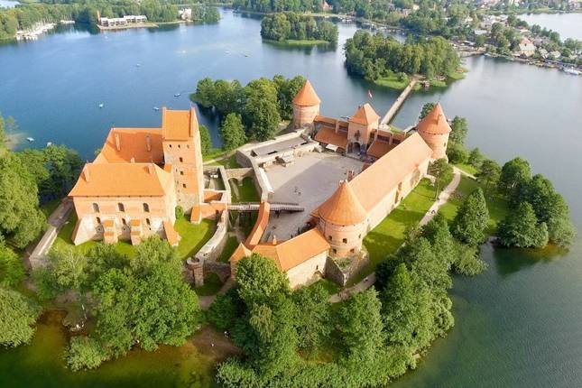 lithuania tour packages from uk