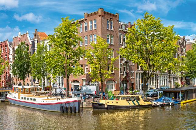 The treasures of the north through Holland and Belgium