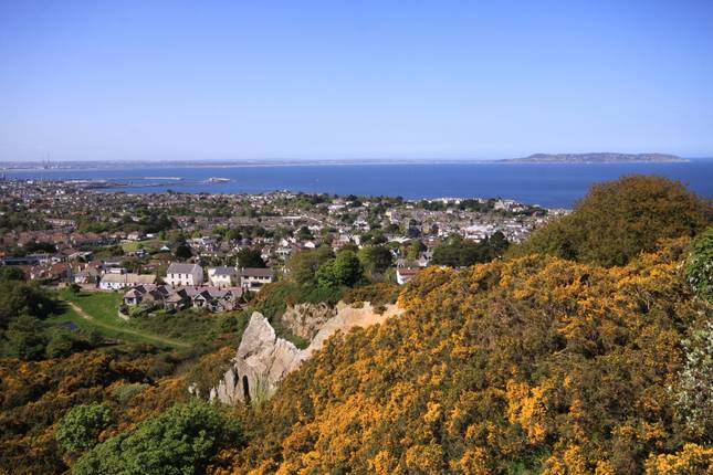 8 Day Castles & Coast Experience  - Small Group Tour