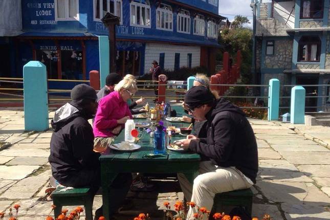 Trekking Curto ao Acampamento Base Annapurna