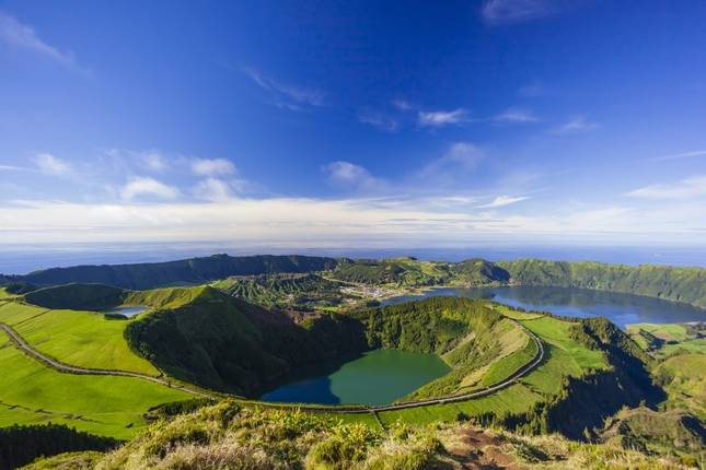 AZORES DISCOVERY TOUR - TourTailors