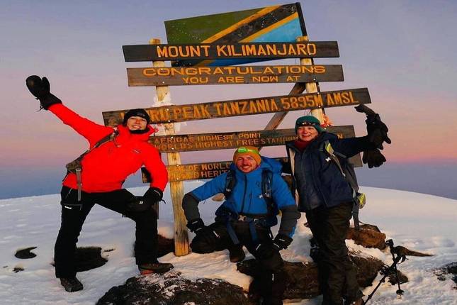 GROUP JOINING MOUNT KILIMANJARO  CLIMBING THROUGH MARANGU ROUTE 8 DAYS  TANZANIA (all accommodation and transport are included)