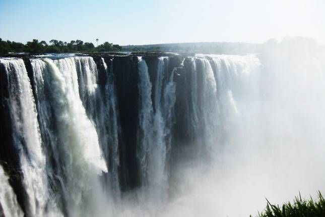 Aventura de 4 Dias nas Cataratas Vitória e Safári em Hwange