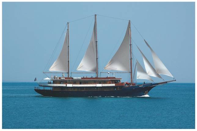 Top 6 Luxury Sailing Tours In Greek Islands Tourradar