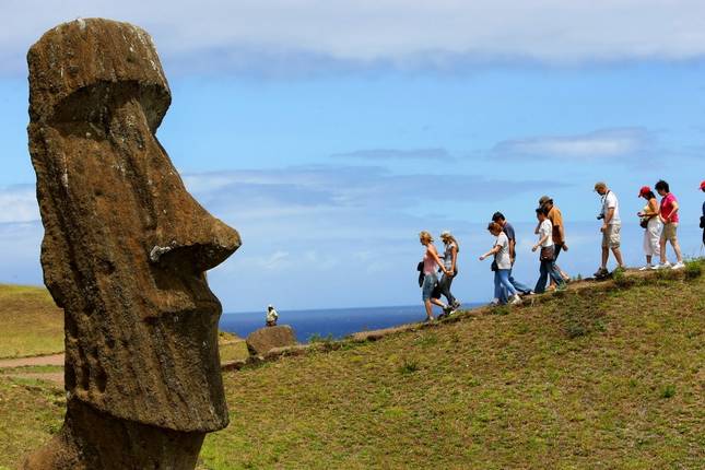 easter island tours