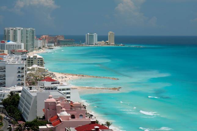 Cancún Escape: Beaches, Cenotes, & Crystal-Clear Water