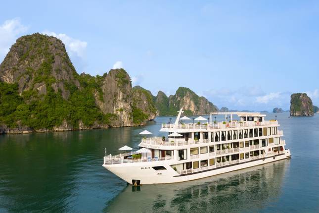 10 Best Sailing Tours in South East Asia - Biggest Holiday Deals ...