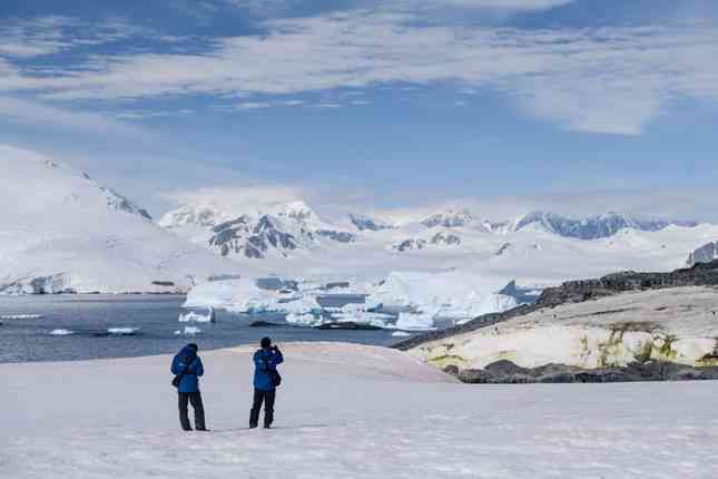 The Ultimate Antarctica Experience - The Peninsula In Depth