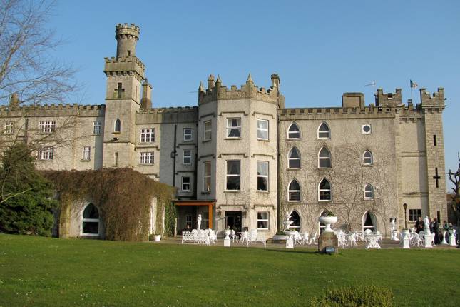 Shades of Ireland featuring Northern Ireland (Dublin to Belfast) (2025)